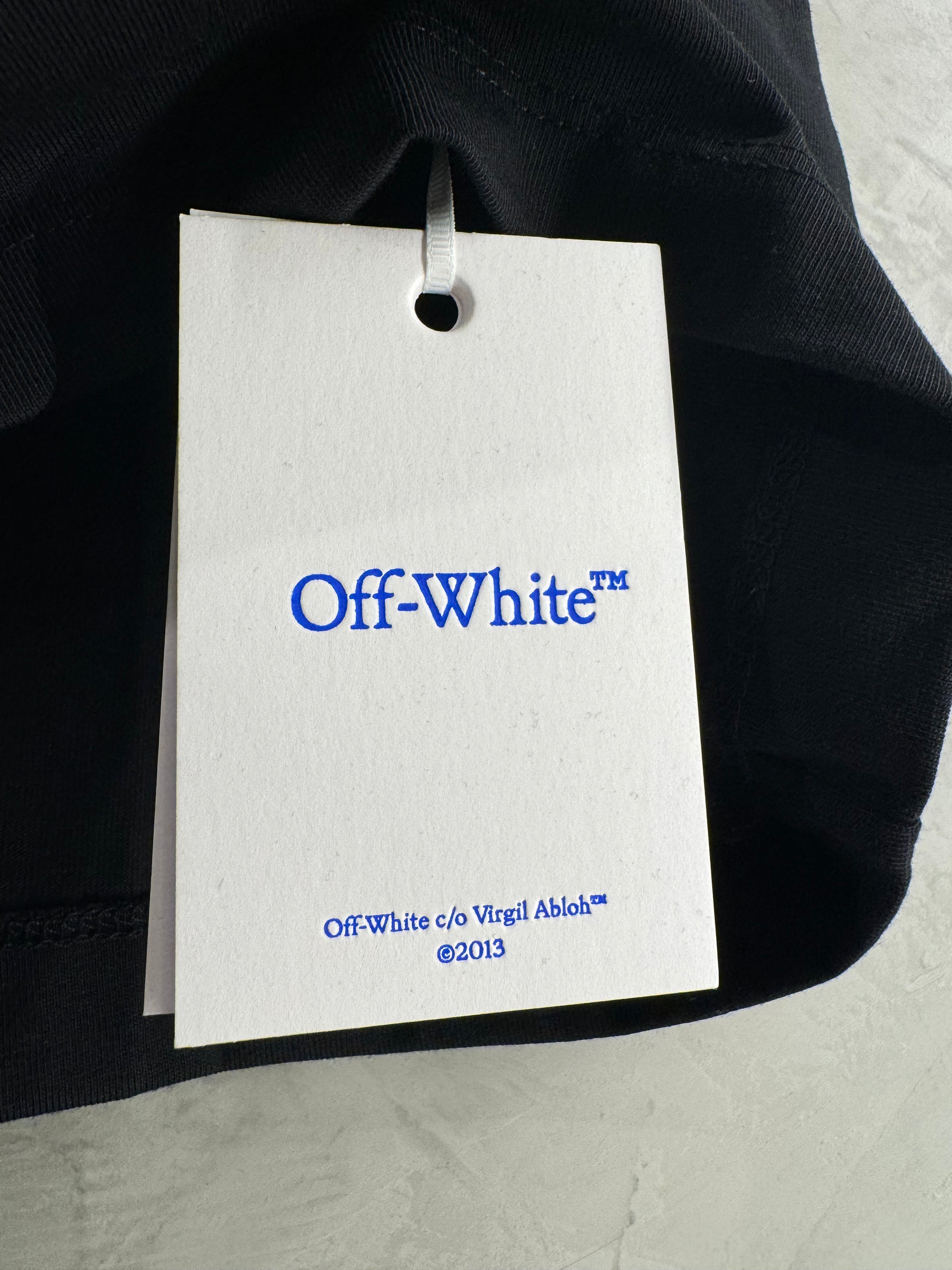 Off-White T-shirt c/o Virgil Abloh Exclusive